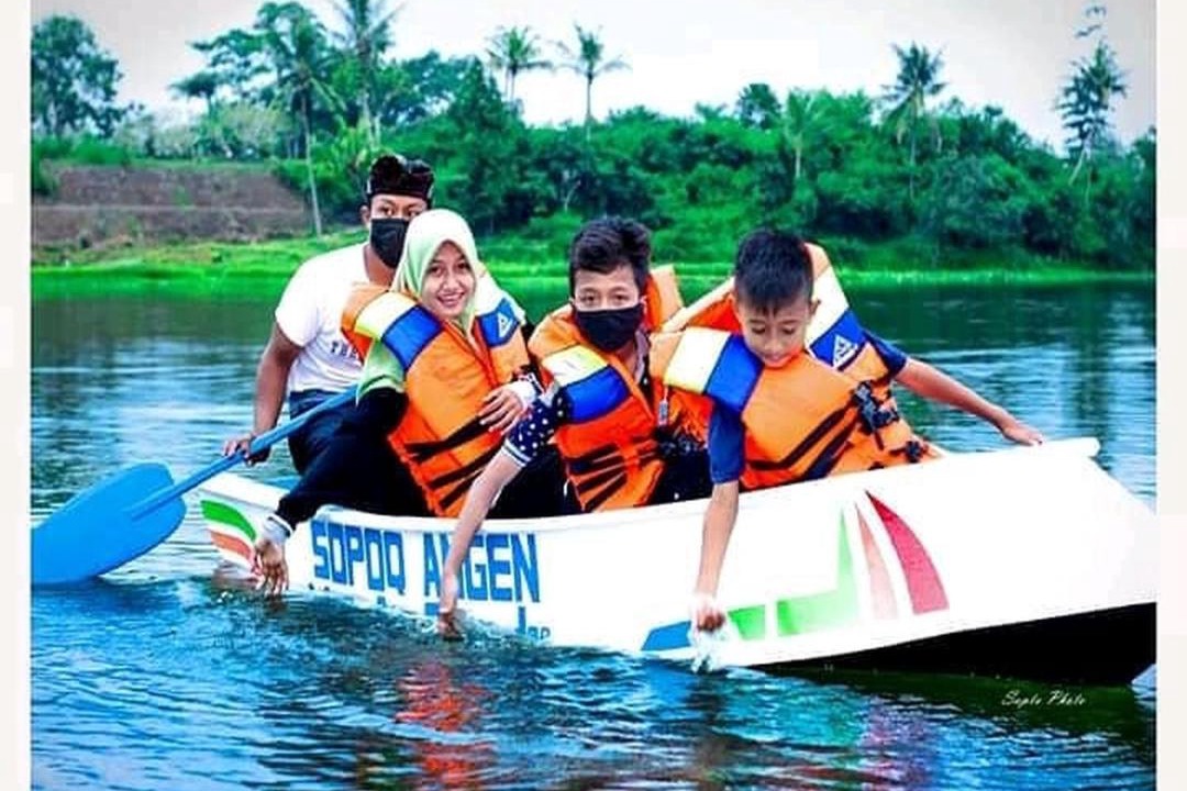 Photo of Human In Picture in Kecamatan Narmada