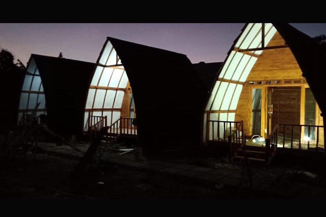Photo of Buildings in Labuan Bajo