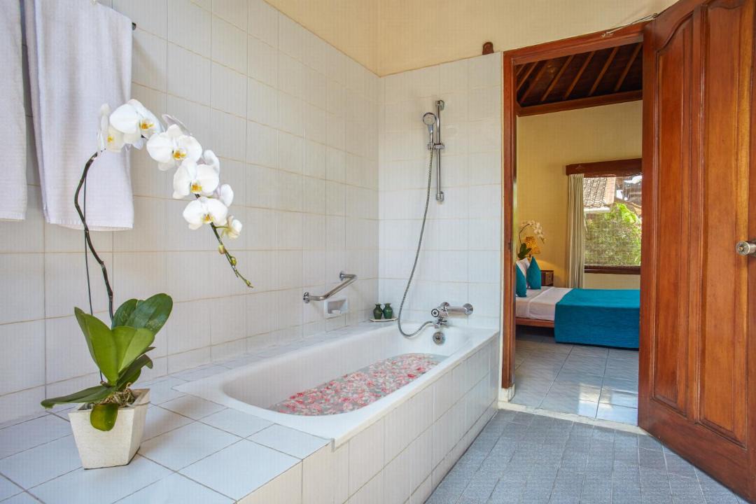 Photo of Bathroom in Sengkidu