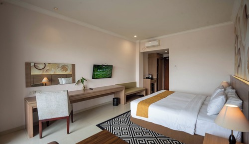 Deluxe Room, Pool View