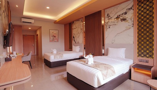Premier Twin Room