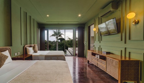 Four Bedroom Villa with Private Pool