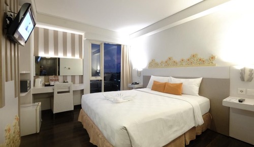 Premier Double or Twin Room