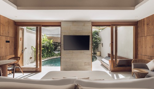 Smart One Bedroom Villa with Private Pool & Hot tub