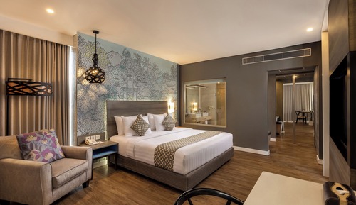Suite, 1 King Bed, Ocean View