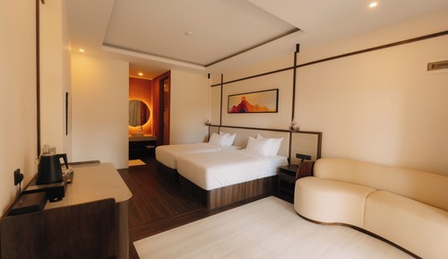 Premier Twin Room