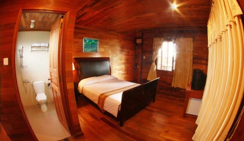 Deluxe Double or Twin Room (Free Shuttle Sekupang Ferry Terminal)