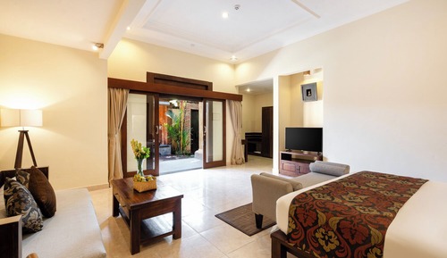 Grand Villa, Private Pool, Garden Area (104)