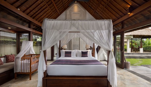 Rice Field Pool Villa