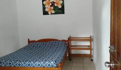 Double Room shared Bathroom not Lake View