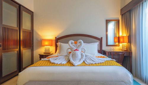 1 Bedroom Suite with Pool Access