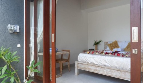 Deluxe Double Room, Balcony, Pool View