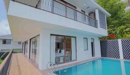 Three Bedroom Villa with Pool