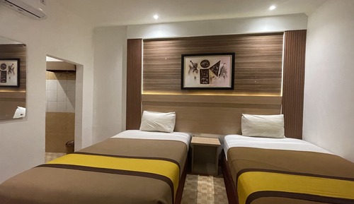 Deluxe Twin Room
