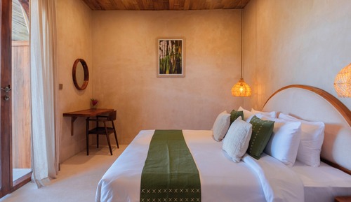 Four Bedroom Leaf Villa