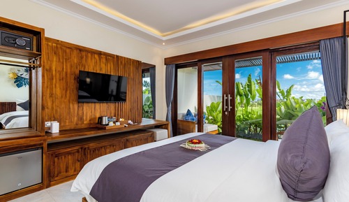 Double Room, 1 King Bed, Balcony, Garden View