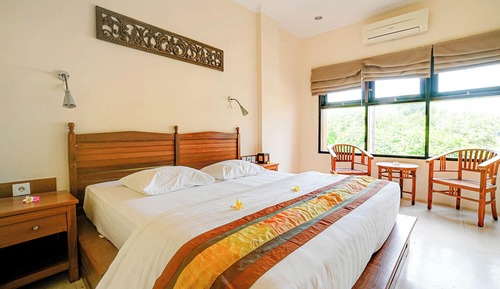 Standard Double Room, Garden View