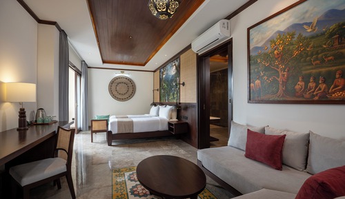 Grand Deluxe Room