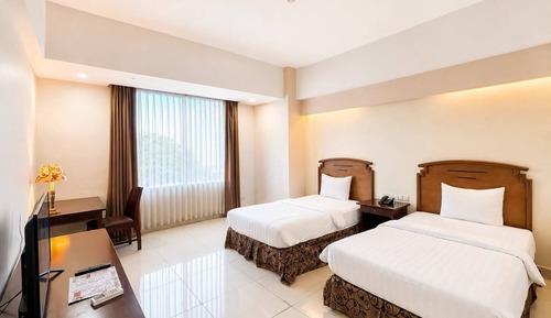 Superior Twin Room, 2 Twin Beds, Non Smoking, City View