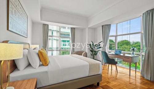 Grand Apartment, 4 Bedrooms, City View