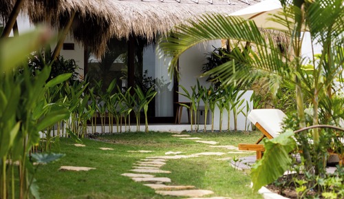 Exclusive Bungalow, Pool View