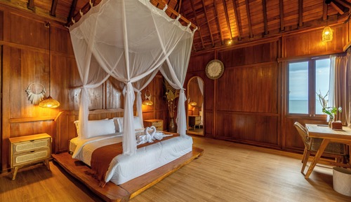 Deluxe Room, 1 King Bed, Terrace