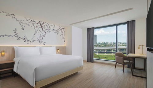 Suite, 1 King Bed