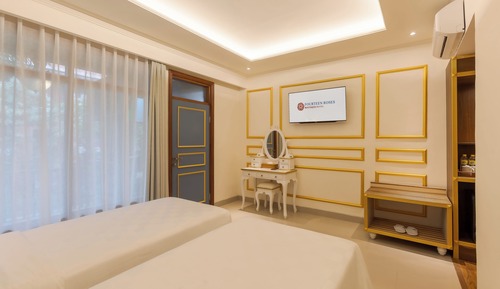 Royal Classic Cabana