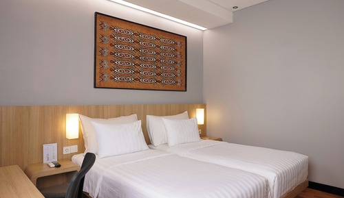 Superior Room, 2 Twin Beds, Smoking (Shower Only)