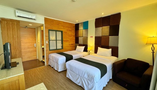 Standard Twin Room