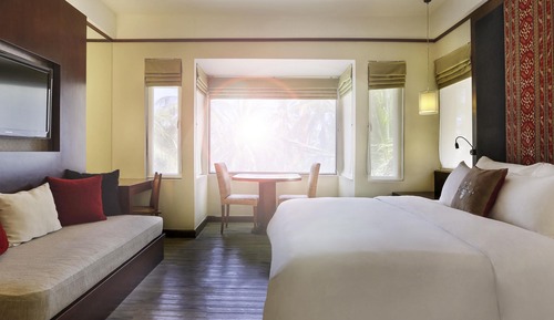 Executive Room, 1 King Bed with Sofa bed