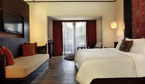 Deluxe Room, 1 King Bed with Sofa bed