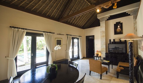 Villa, 1 King Bed, Private Pool, Garden View
