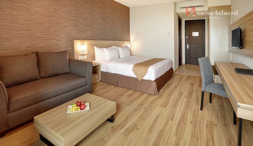 Grand Deluxe Room