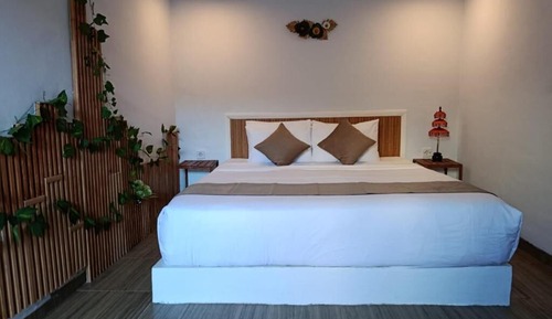 Superior Double Room, Pool View