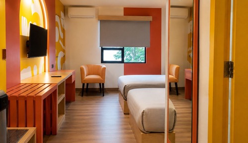 Deluxe Twin Room, City View