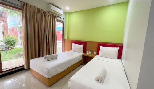 Superior Twin Room, Garden View