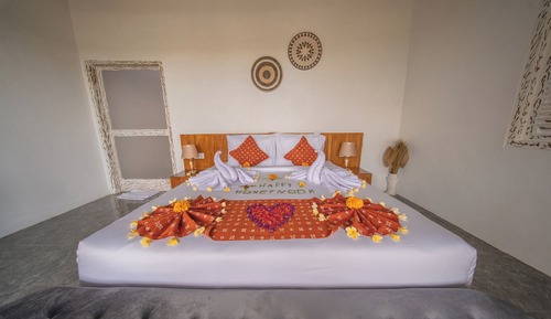 Deluxe Double Room, Pool View