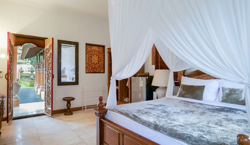 Basic Double Room, 1 Queen Bed, Ground Floor