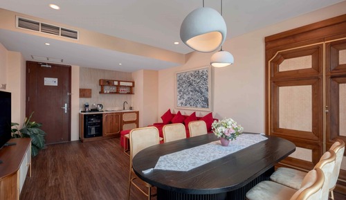 Executive Suite