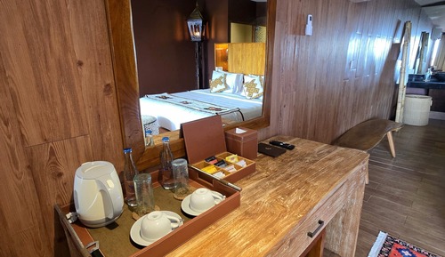 Pool View Suite