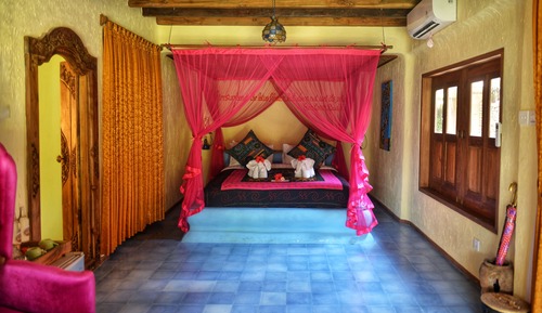 Deluxe Villa, 2 Bedrooms, Bathtub, Pool View