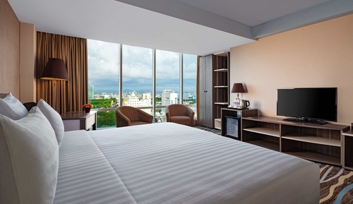 Grand Deluxe King City View
