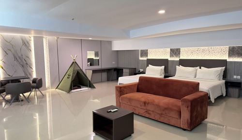Pavilion Suite