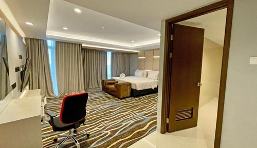 Executive Suite