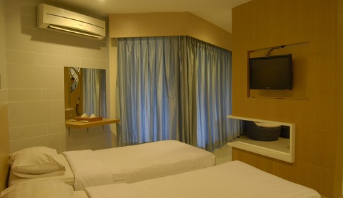 Executive Suite, Ground Floor