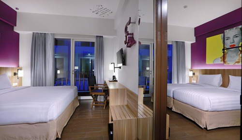 Superior Twin Room, 2 Twin Beds, Balcony, Pool View