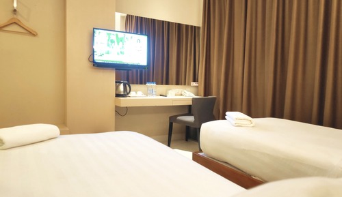 Deluxe Twin Room