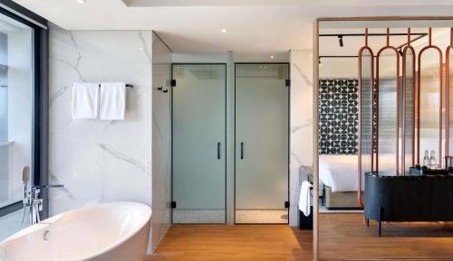 TRIBE Comfort XL Suite with Balcony