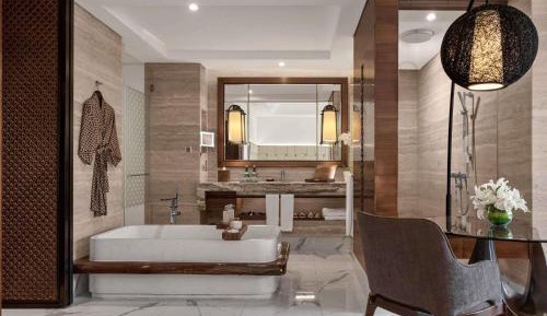 Luxury King Room